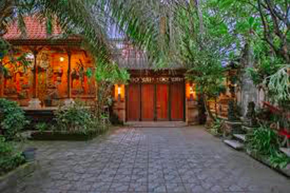 Nakula Familiar Inn Denpasar  Exterior photo