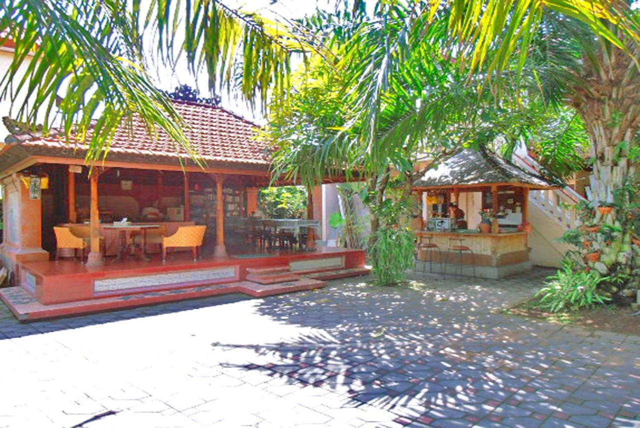 Nakula Familiar Inn Denpasar  Exterior photo