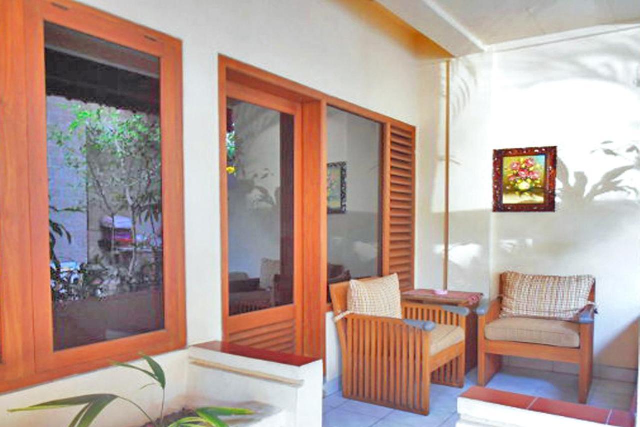Nakula Familiar Inn Denpasar  Exterior photo