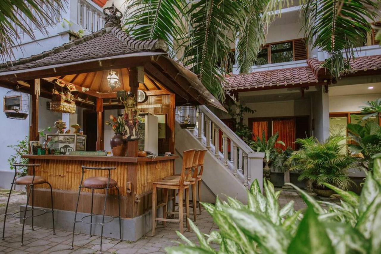 Nakula Familiar Inn Denpasar  Exterior photo