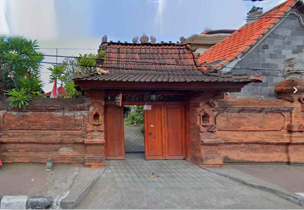 Nakula Familiar Inn Denpasar  Exterior photo