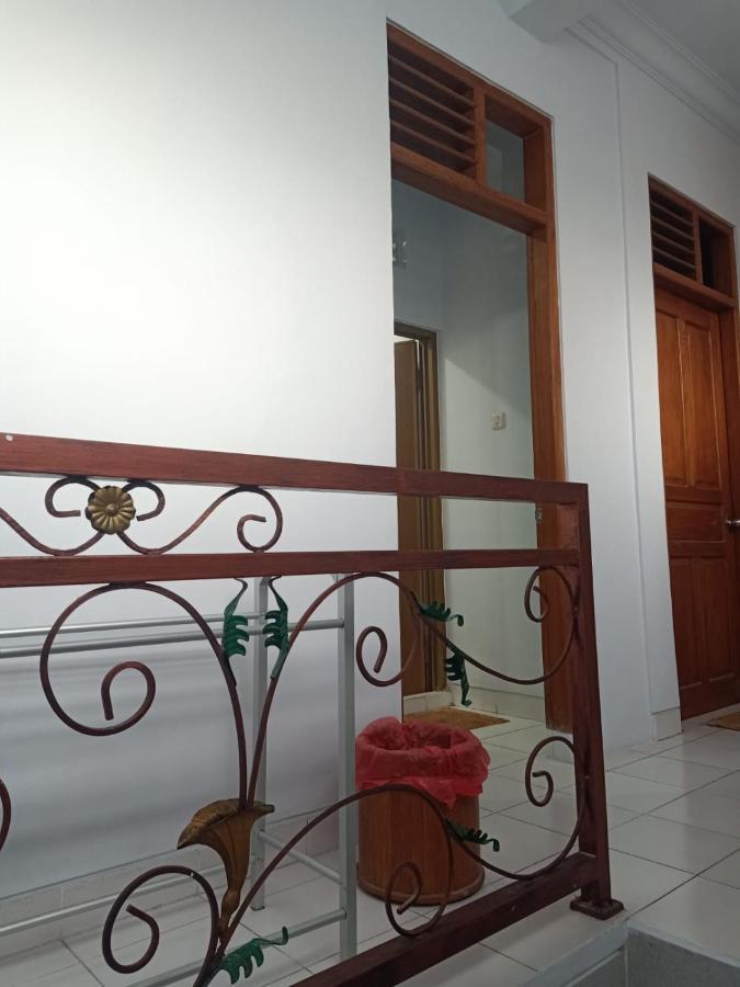 Nakula Familiar Inn Denpasar  Exterior photo