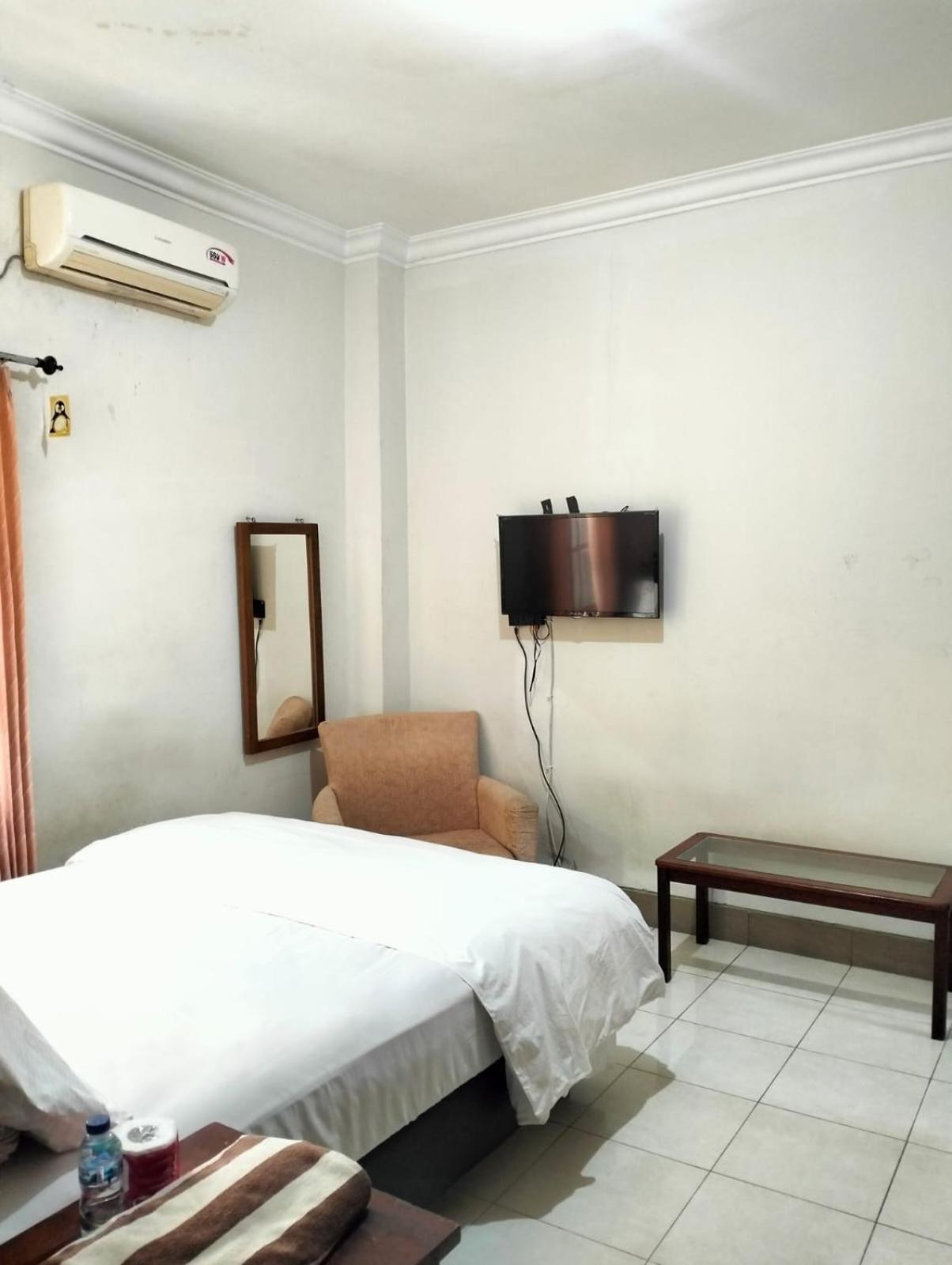 Nakula Familiar Inn Denpasar  Exterior photo